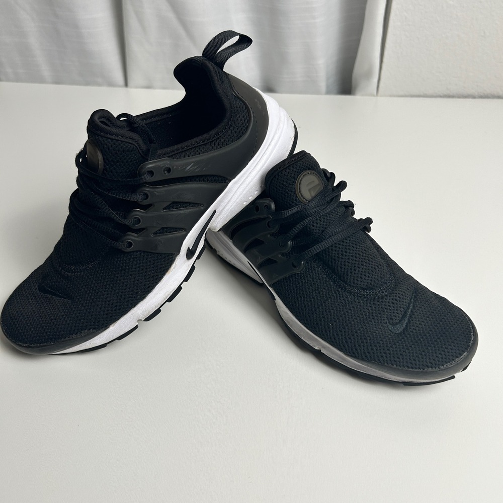 Nike Air Presto Womens Running Shoes Black White 878068-001 Size 6